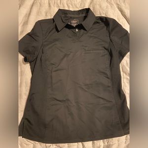 Cherokee scrub top, women’s size small -NEW